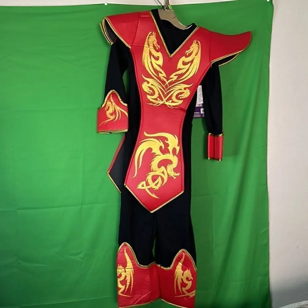 NWT Ninja Costume with Accessories Size 8-10.  Dress up Cosplay